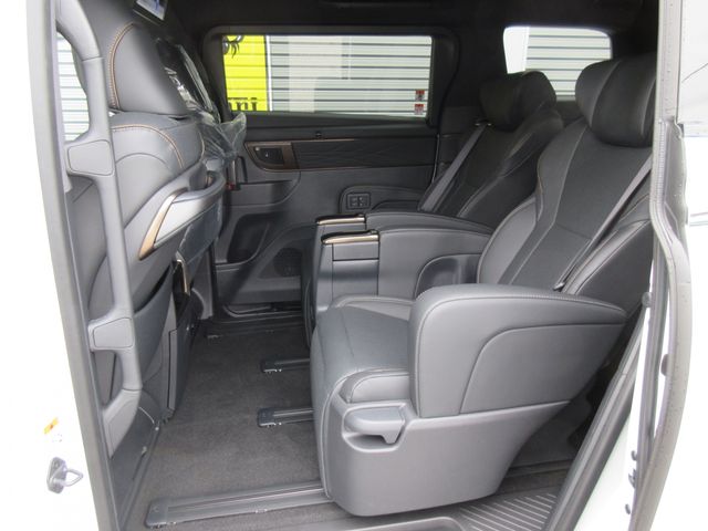 TOYOTA ALPHARD HYBRID 2026 Image 31