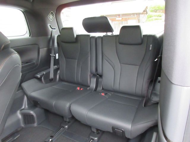 TOYOTA ALPHARD HYBRID 2026 Image 31