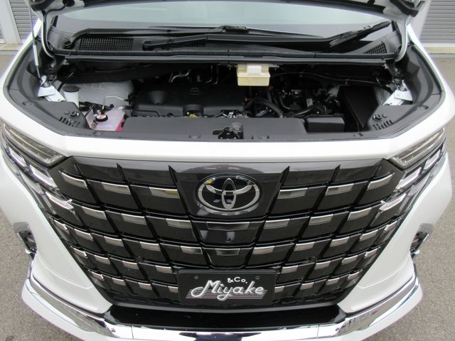 TOYOTA ALPHARD HYBRID 2026 Image 31