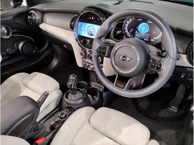 BMW MINI COOPER S OPEN 2023 Image 31