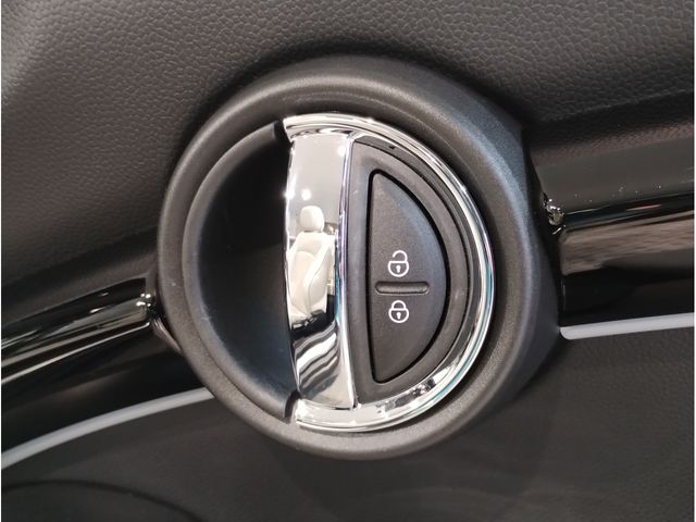 BMW MINI COOPER S OPEN 2023 Image 31