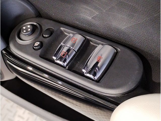 BMW MINI COOPER S OPEN 2023 Image 31