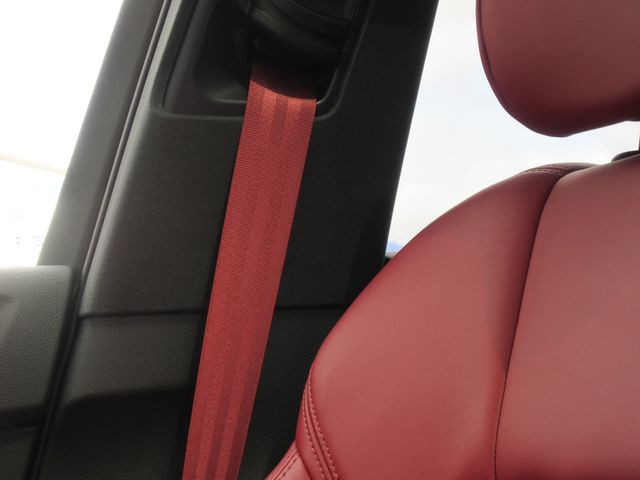 PORSCHE MACAN 2023 Image 31