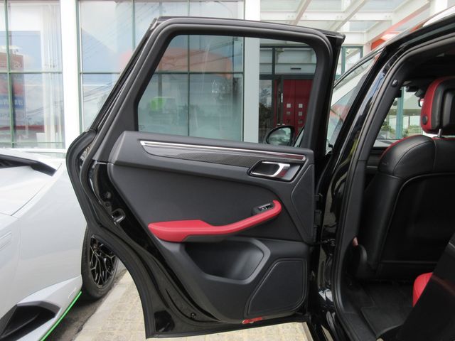 PORSCHE MACAN 2023 Image 31