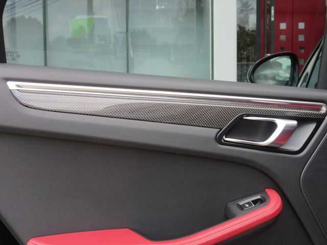 PORSCHE MACAN 2023 Image 31