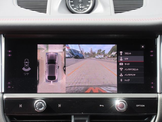 PORSCHE MACAN 2023 Image 31