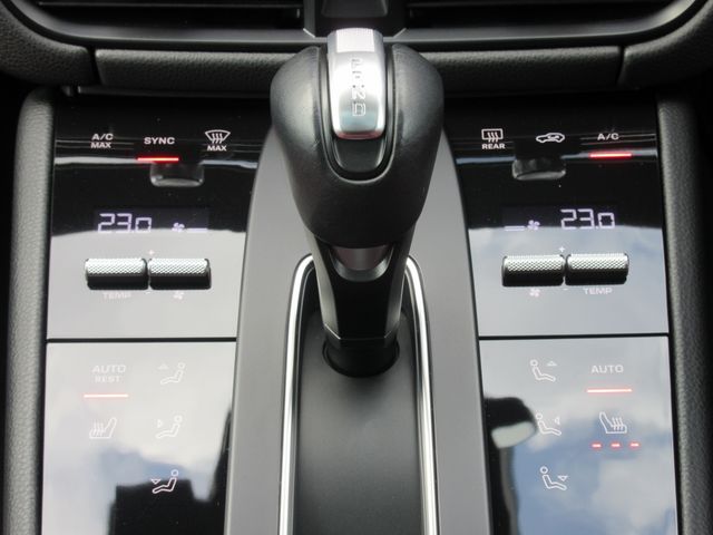 PORSCHE MACAN 2023 Image 31