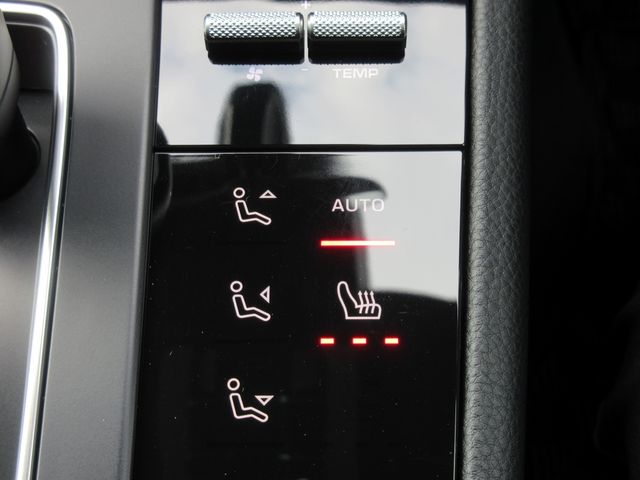 PORSCHE MACAN 2023 Image 31