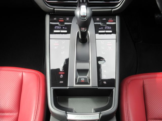 PORSCHE MACAN 2023 Image 31