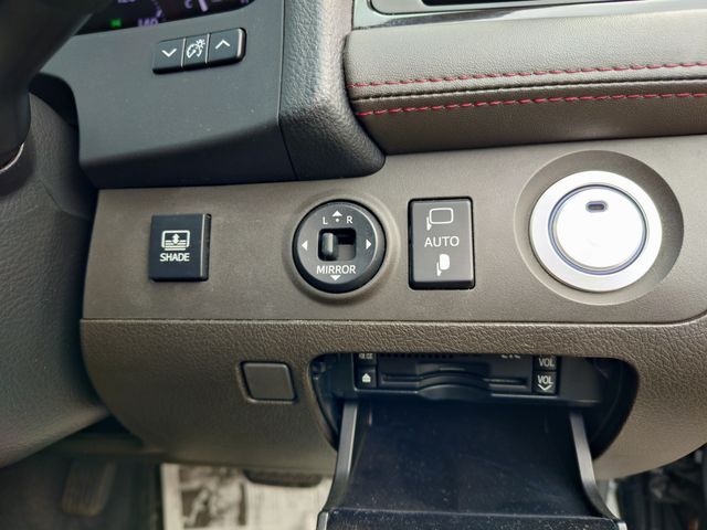 TOYOTA CROWN SEDAN 2012 Image 31