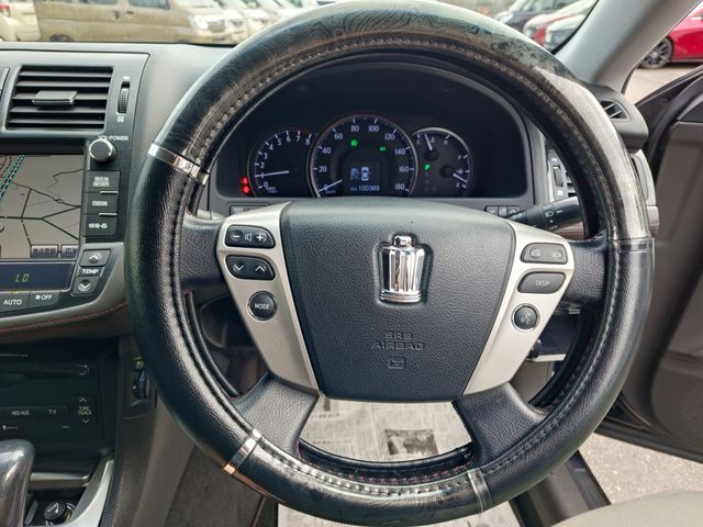 TOYOTA CROWN SEDAN 2012 Image 31