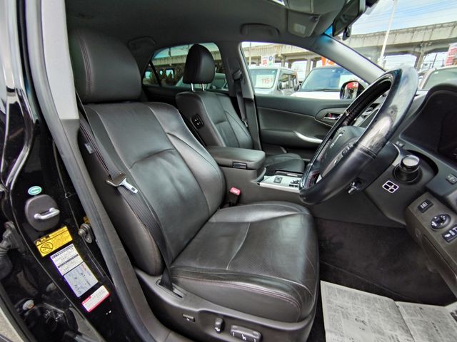 TOYOTA CROWN SEDAN 2012 Image 31