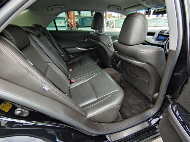 TOYOTA CROWN SEDAN 2012 Image 31