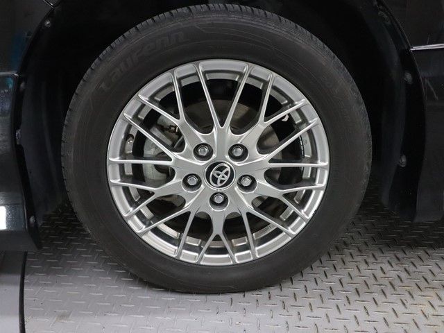 TOYOTA NOAH HYBRID 2019 Image 31