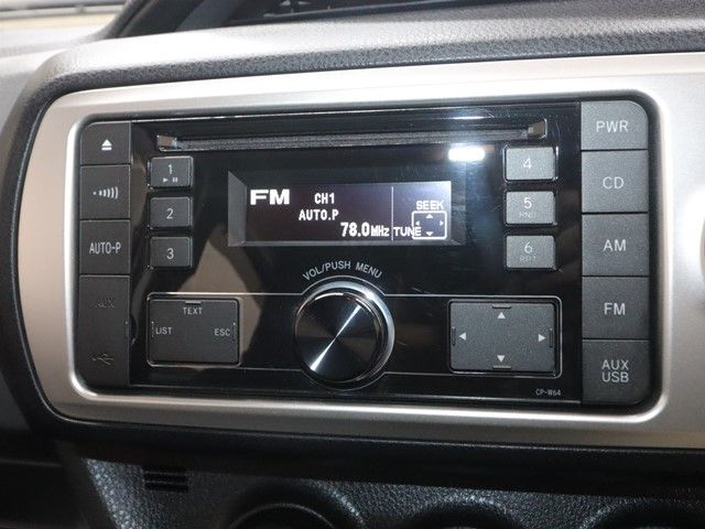 TOYOTA VITZ 2015 Image 31