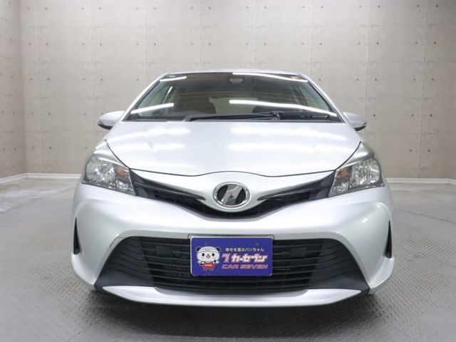 TOYOTA VITZ 2015 Image 31