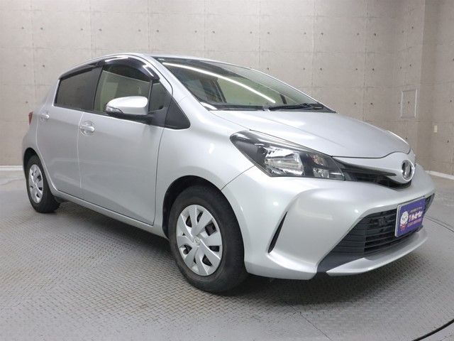 TOYOTA VITZ 2015 Image 31