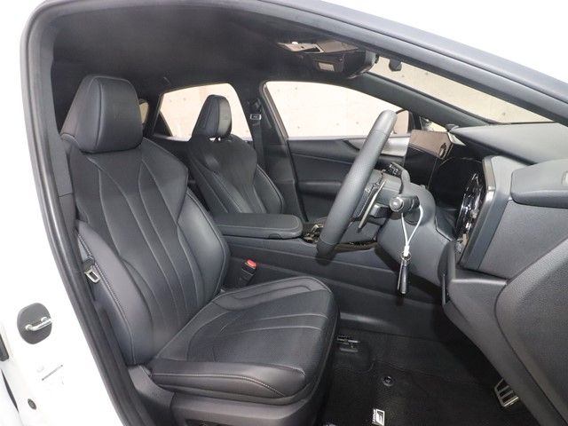 TOYOTA LEXUS NX350H 2023 Image 31