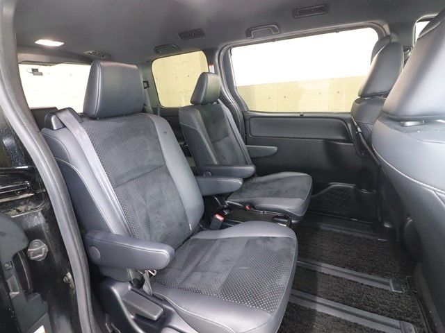 TOYOTA VOXY 2021 Image 31