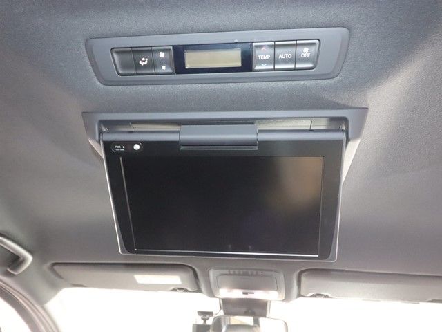 TOYOTA VOXY 2021 Image 31