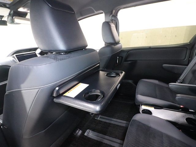 TOYOTA VOXY 2021 Image 31