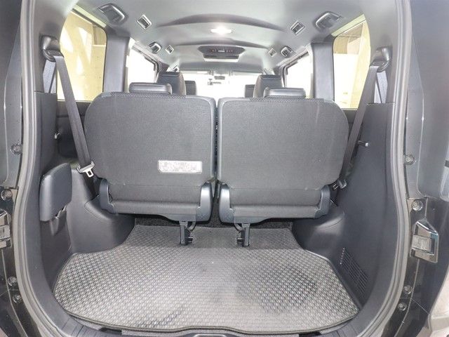 TOYOTA VOXY 2021 Image 31