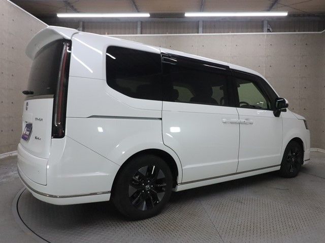 HONDA STEPWAGON E:HEV SPAD 2023 Image 31