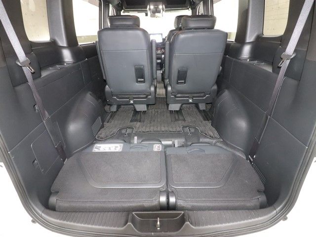 HONDA STEPWAGON E:HEV SPAD 2023 Image 31