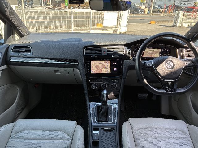 VOLKSWAGEN GOLF 2019 Image 31