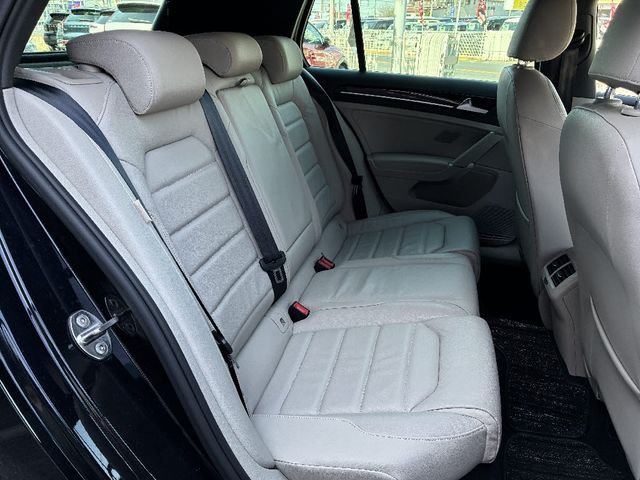 VOLKSWAGEN GOLF 2019 Image 31