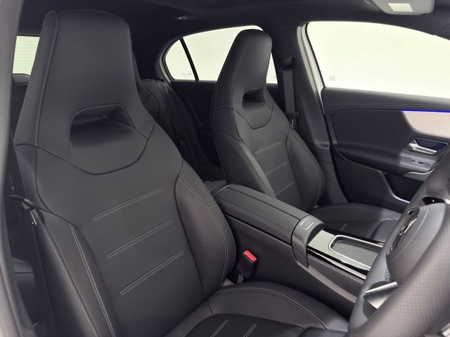 MERCEDES BENZ A CLAS 2025 Image 31