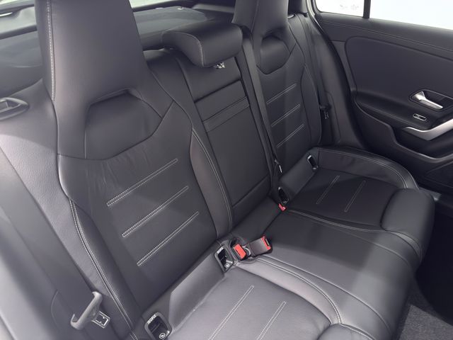 MERCEDES BENZ A CLAS 2025 Image 31