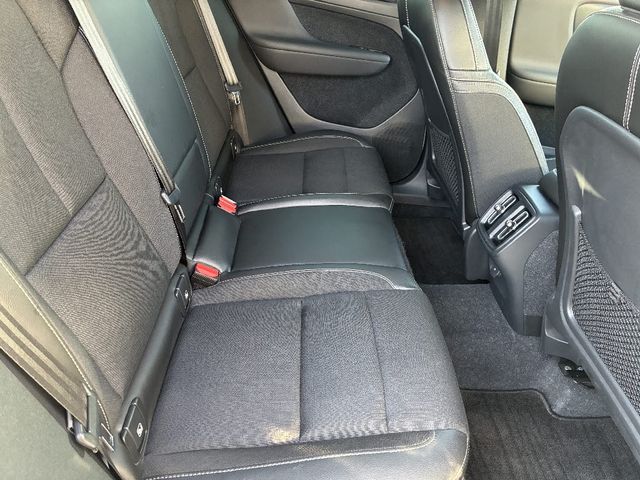 VOLVO XC40 2019 Image 31