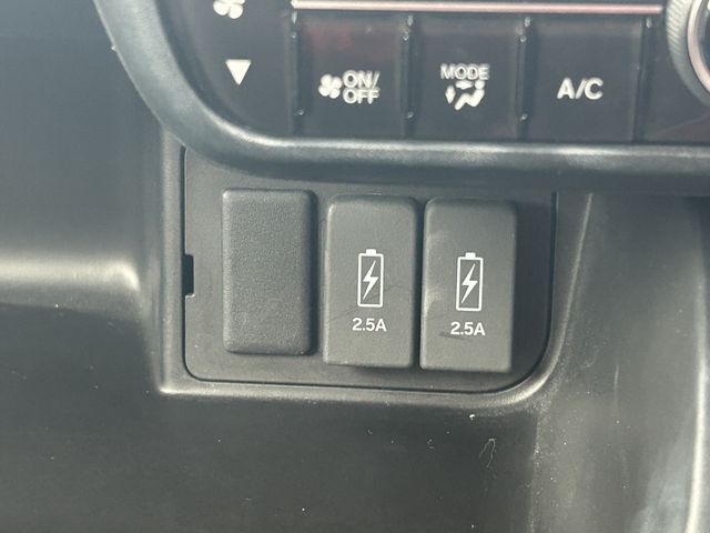 HONDA N BOX CUSTOM 2019 Image 31