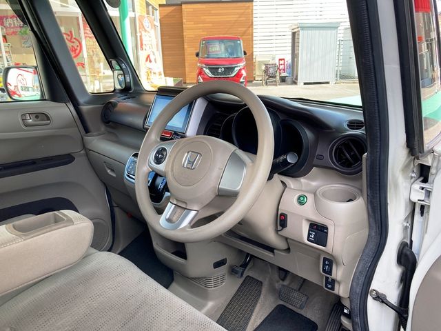 HONDA N BOX+ 2015 Image 31