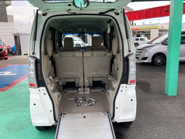 HONDA N BOX+ 2015 Image 31