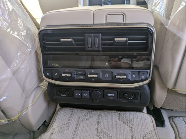 TOYOTA LANDCRUISER WAGON 2024 Image 31