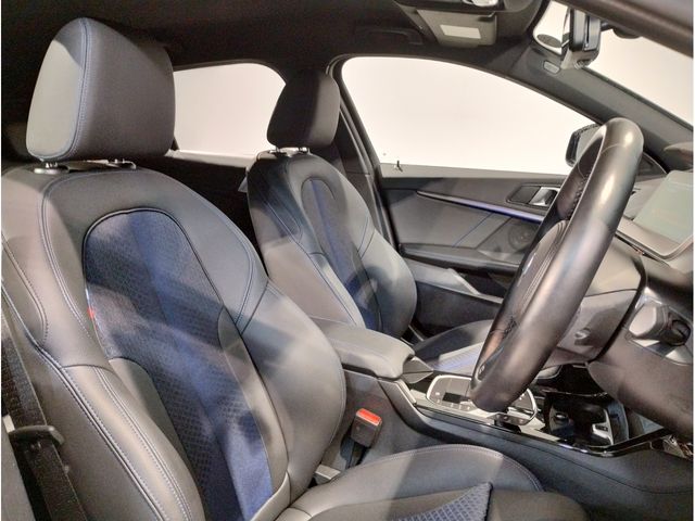 BMW 1SERIES 2023 Image 31