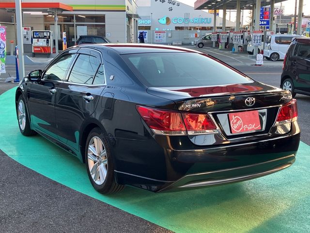 TOYOTA CROWN SEDAN 2013 Image 31