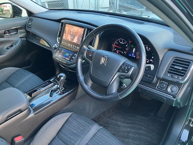 TOYOTA CROWN SEDAN 2013 Image 31