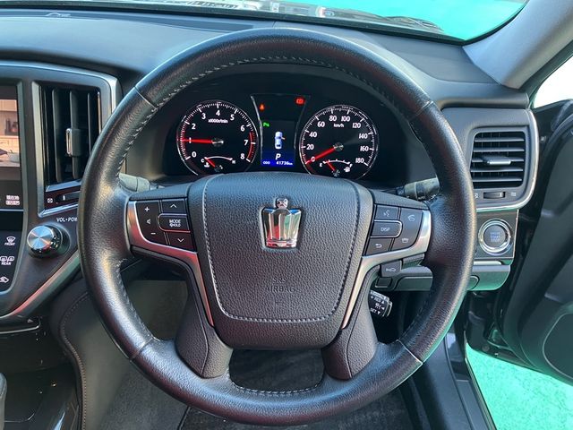 TOYOTA CROWN SEDAN 2013 Image 31