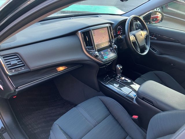 TOYOTA CROWN SEDAN 2013 Image 31