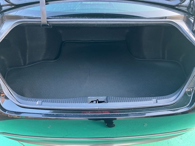 TOYOTA CROWN SEDAN 2013 Image 31