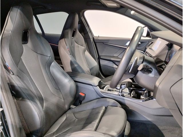 BMW 1SERIES 2022 Image 31