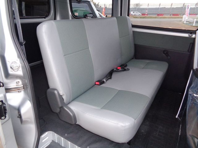 TOYOTA LITEACE VAN 4WD 2020 Image 31