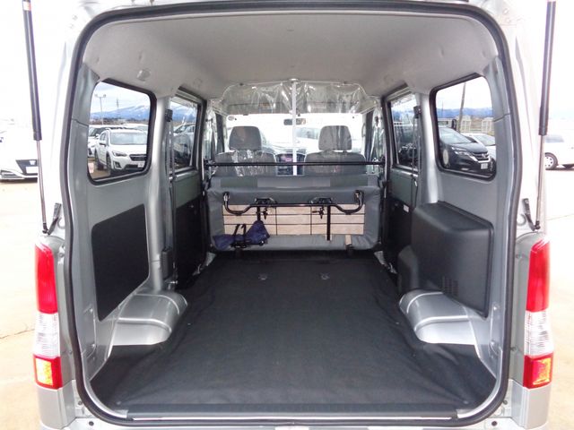 TOYOTA LITEACE VAN 4WD 2020 Image 31