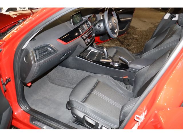 BMW 1SERIES 2018 Image 31