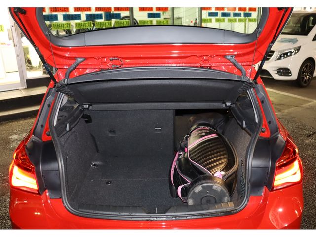 BMW 1SERIES 2018 Image 31