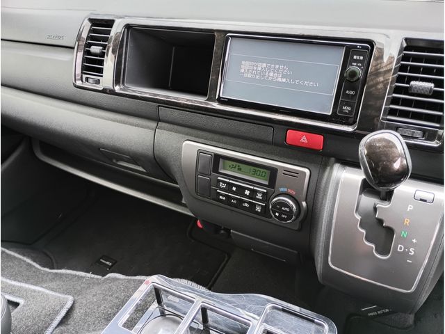 TOYOTA REGIUSACE VAN 4WD 2016 Image 31