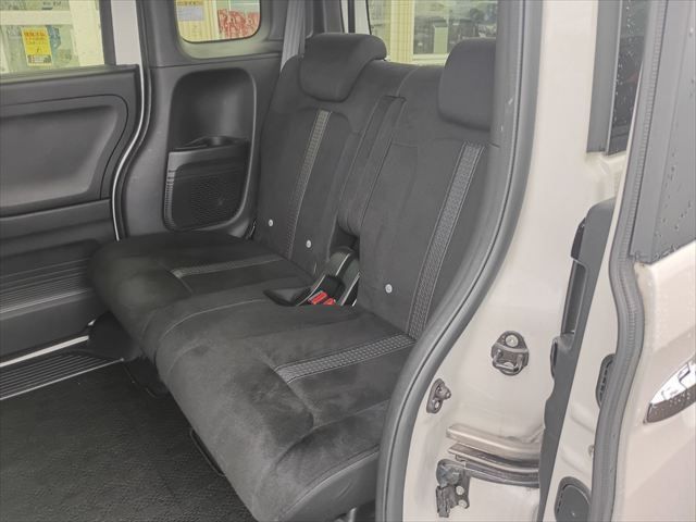 HONDA N BOX CUSTOM 2021 Image 31